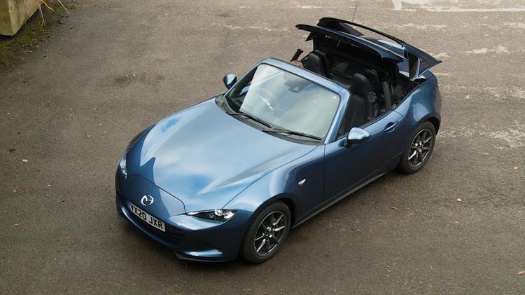 MAZDA MX-5 RF CONVERTIBLE 1.5 [132] Exclusive-Line 2dr
